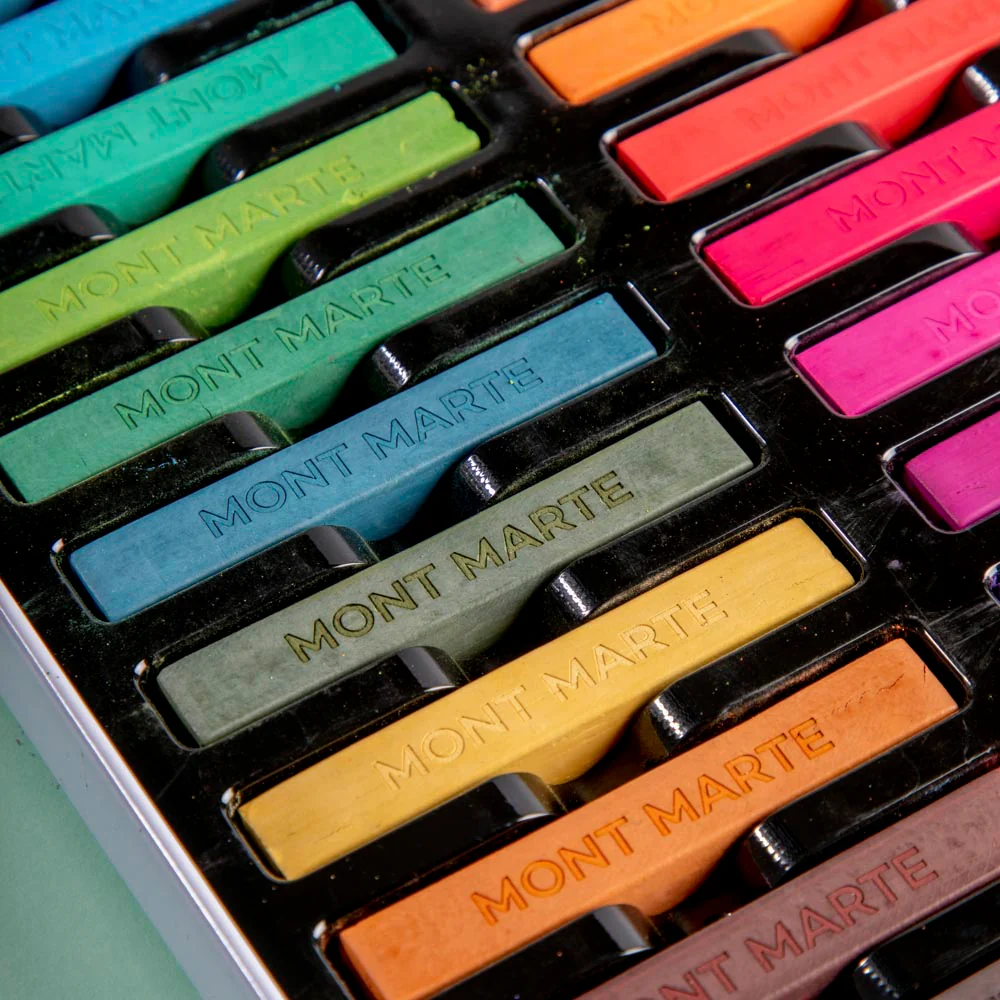 Soft Pastels in Tin Box Signature 24pc - Image 7